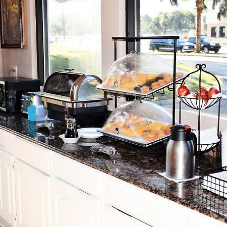 Howard Johnson By Wyndham Beaufort/Parris Island מראה חיצוני תמונה