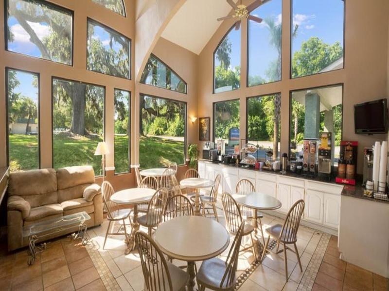 Howard Johnson By Wyndham Beaufort/Parris Island מראה חיצוני תמונה