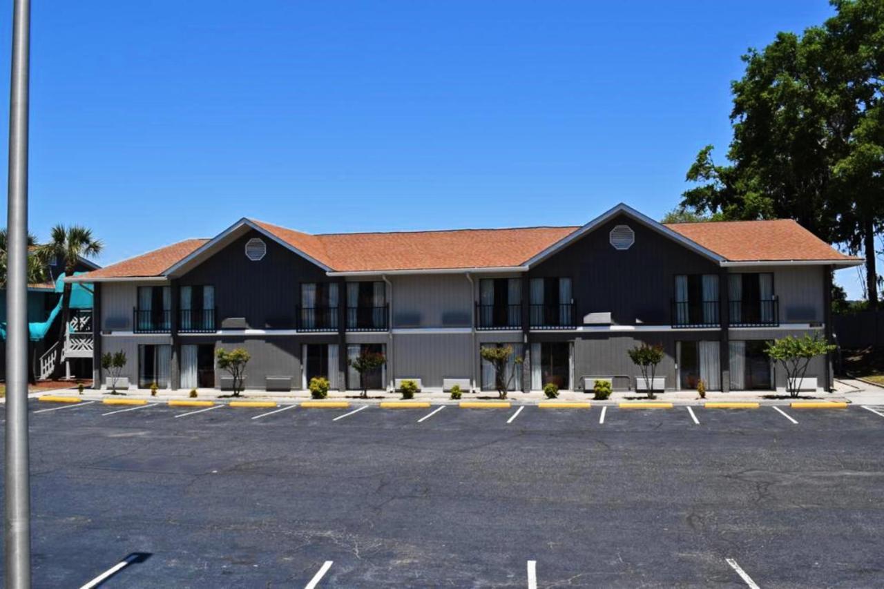 Howard Johnson By Wyndham Beaufort/Parris Island מראה חיצוני תמונה